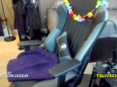 Beautiful glasses trannny masturbates live